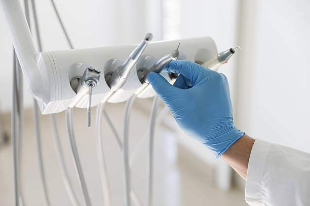 Professional Emergency Dentist technician working in Calwa, CA